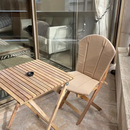Un De Luxe Les Champs Elysees Apartment Paris